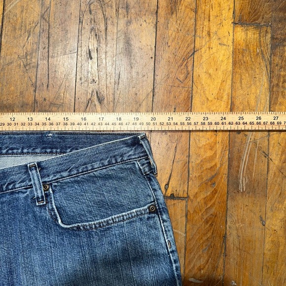 Wrangler Jeans Mens 40x32 Blue Denim Relaxed Fit Straight Leg Medium Wash Pocket - Picture 4 of 10